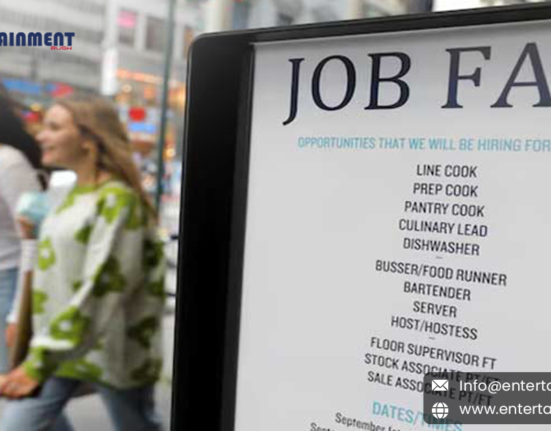 Jobless Claims Fall Slightly as US Labor Market Remains Strong