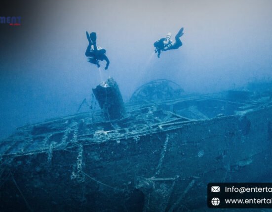 Unveiling the Secrets of Lake Michigan: Sinkholes and Shipwrecks Lure Adventurous Divers