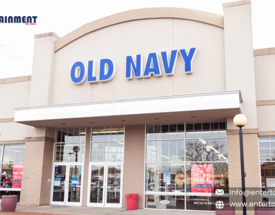 Old Navy’s Cyber Monday Sale Is Still Going Strong: Check Out Our Top 10 Deals to Shop Now